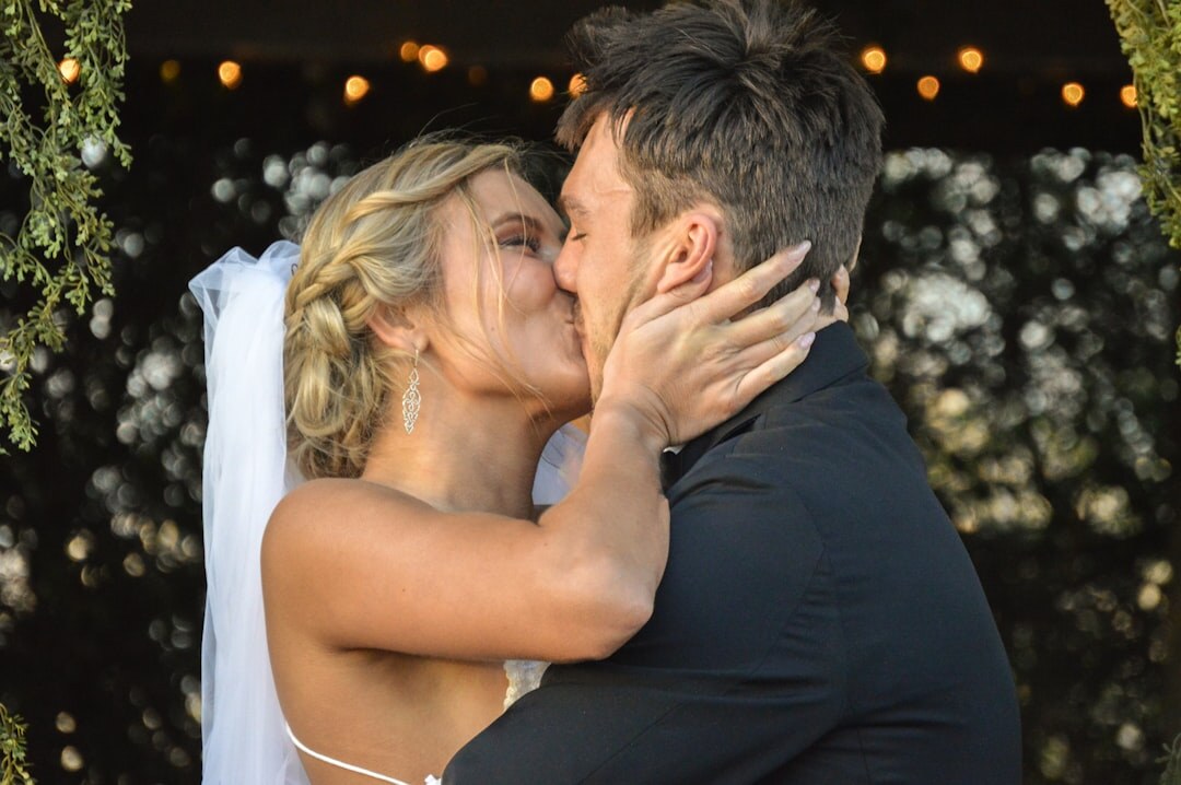 celebrity couple kissing